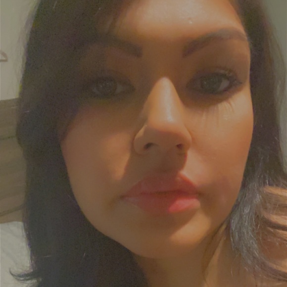 Meet your Posher, Shehanie - Picture 1 of 1